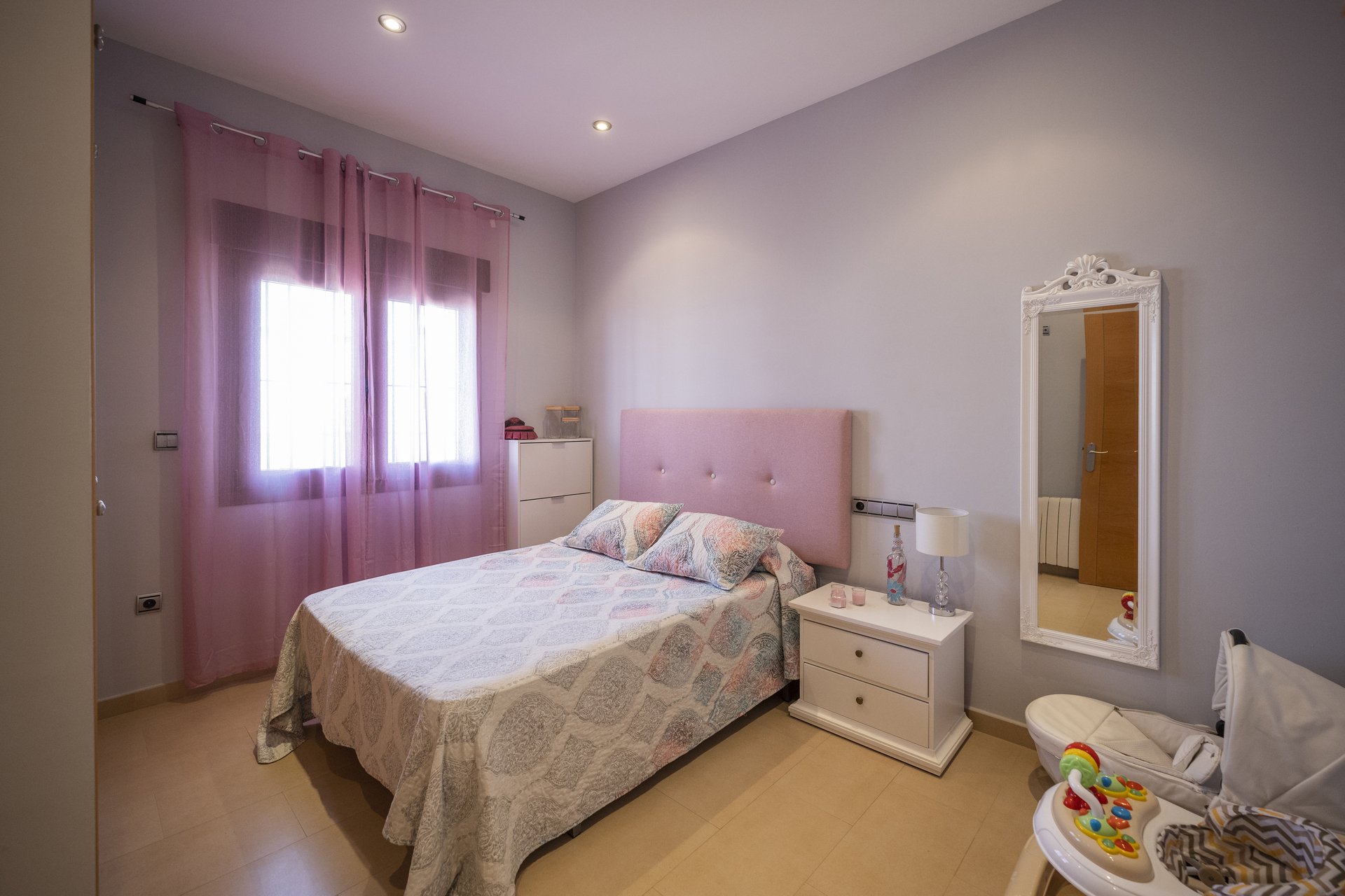 Obra nueva - Villa -
Jerónimo y Avileses