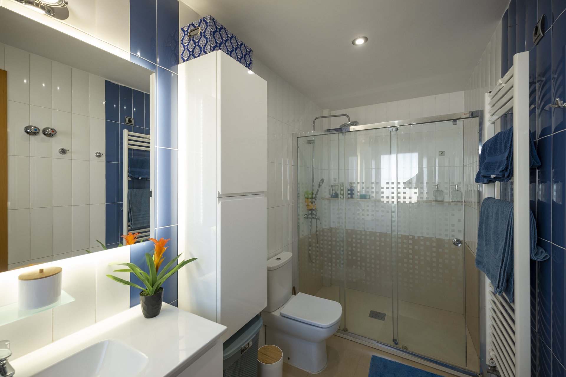 Obra nueva - Villa -
Jerónimo y Avileses
