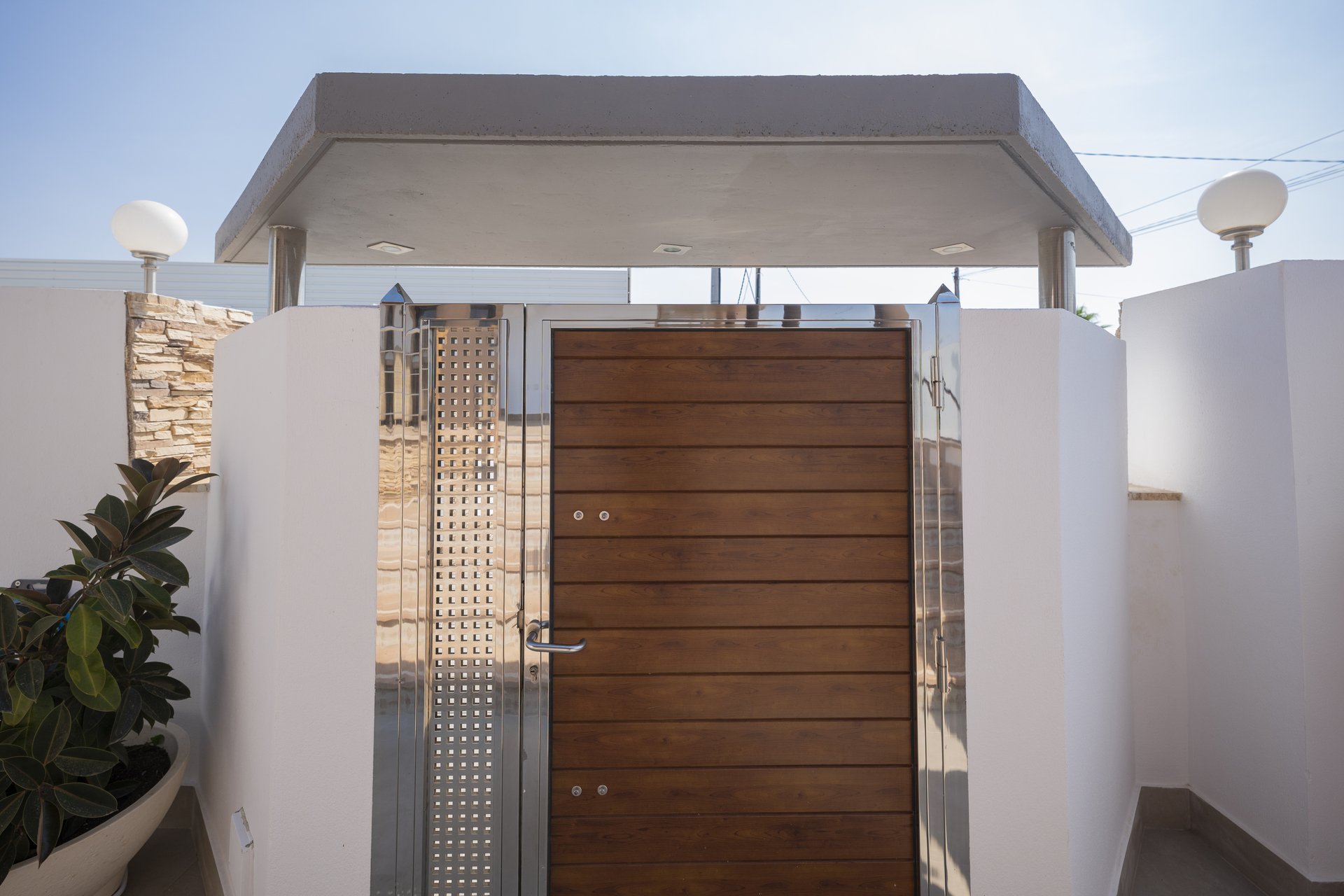 Obra nueva - Villa -
Jerónimo y Avileses