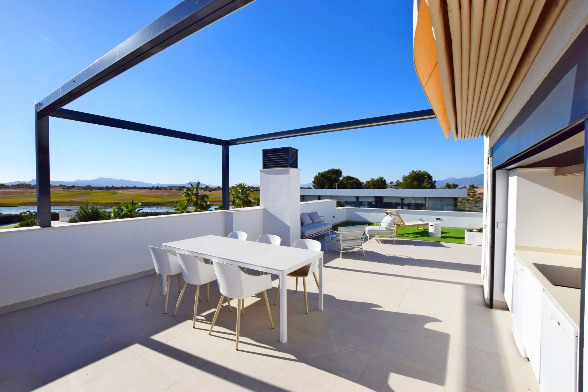 Obra nueva - Villa -
Los Guardianes