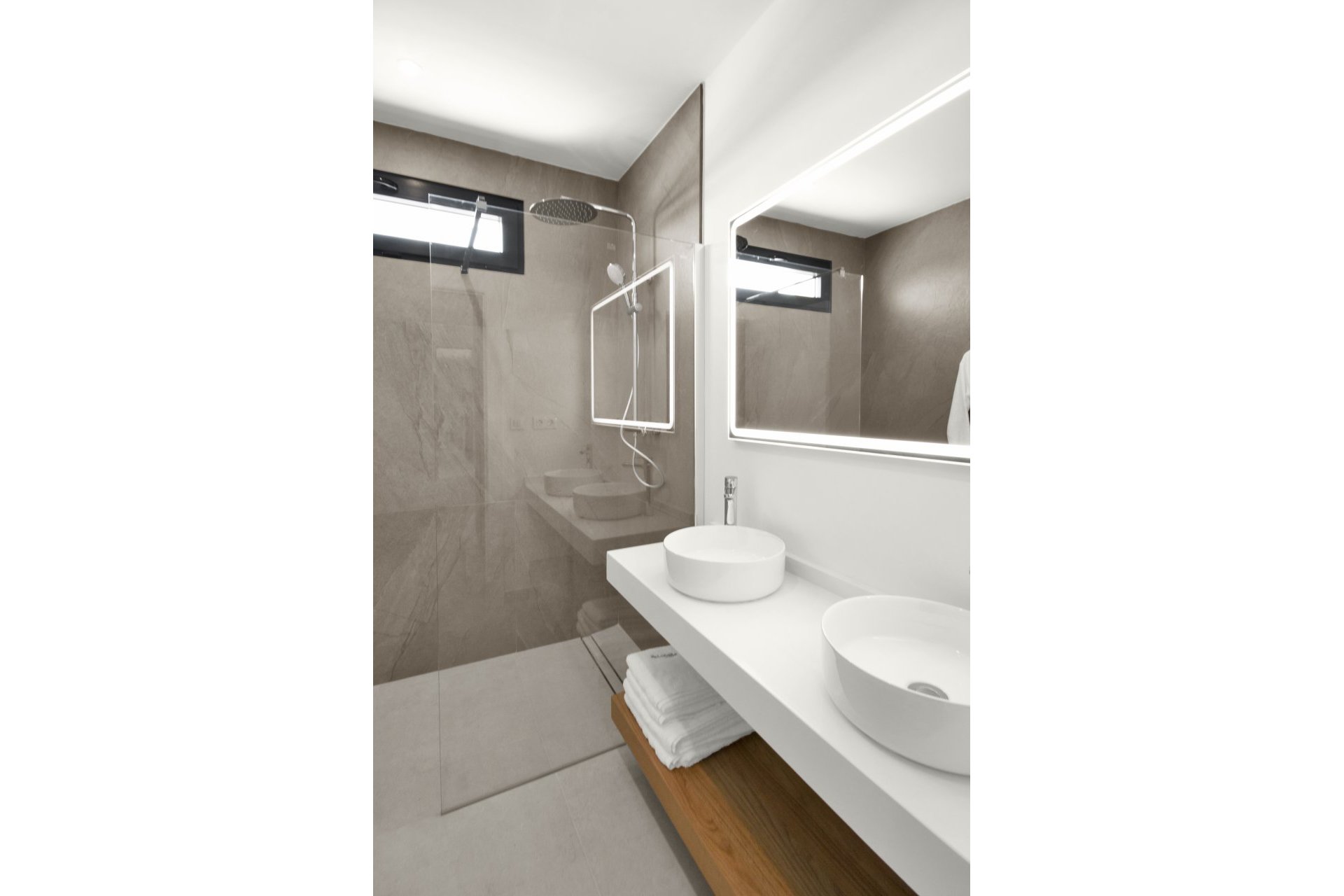 Obra nueva - Villa -
Murcia