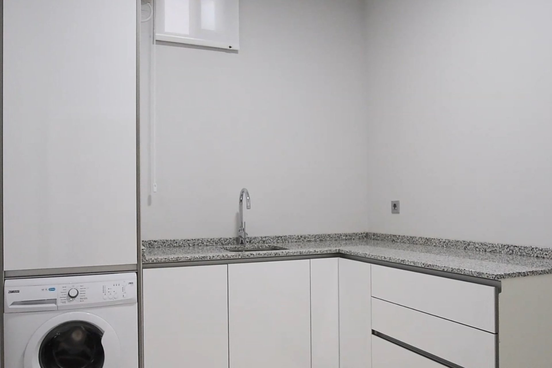 Obra nueva - Villa -
Orihuela Costa