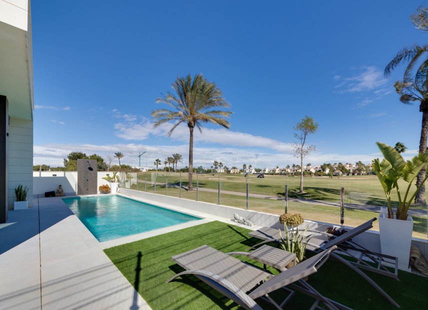 Obra nueva - Villa -
Pilar de la Horadada