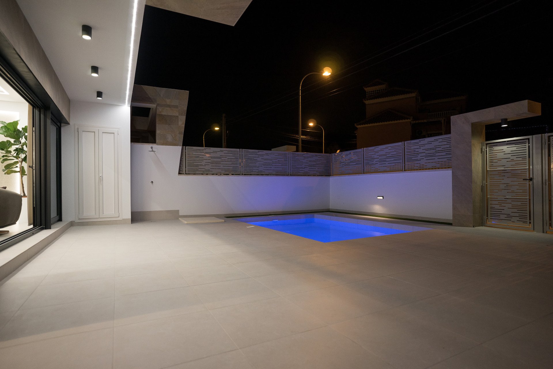 Obra nueva - Villa -
San Miguel de Salinas