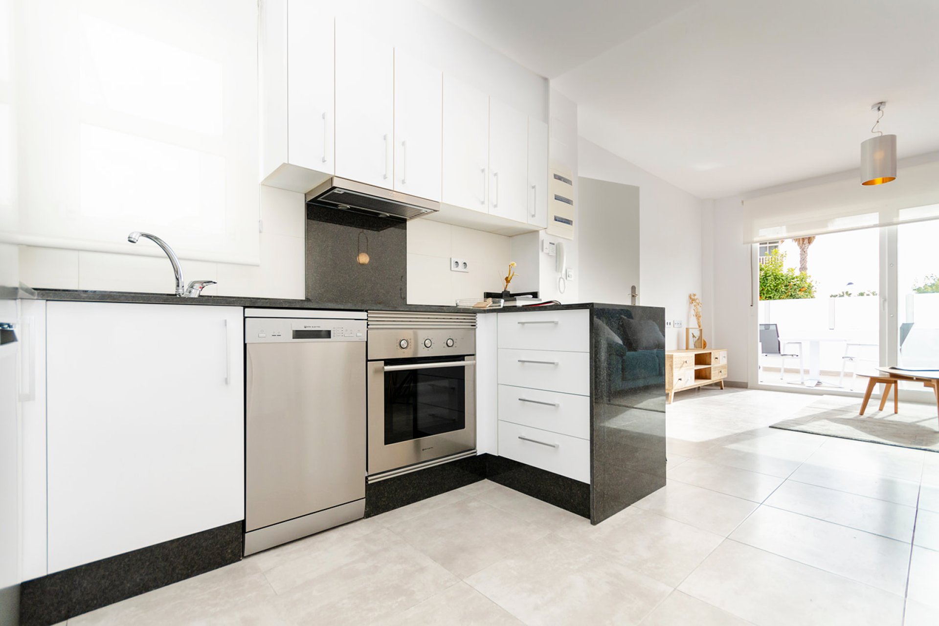 Obra nueva - Villa -
Torrevieja
