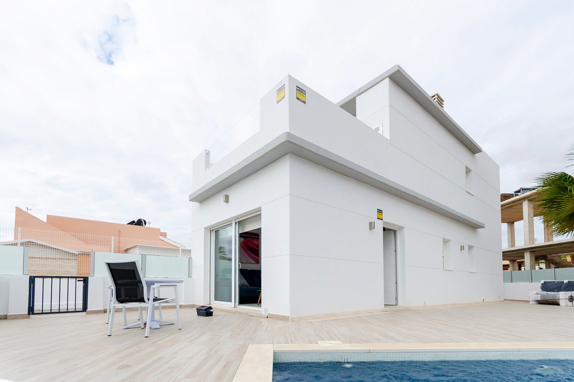 Obra nueva - Villa -
Torrevieja