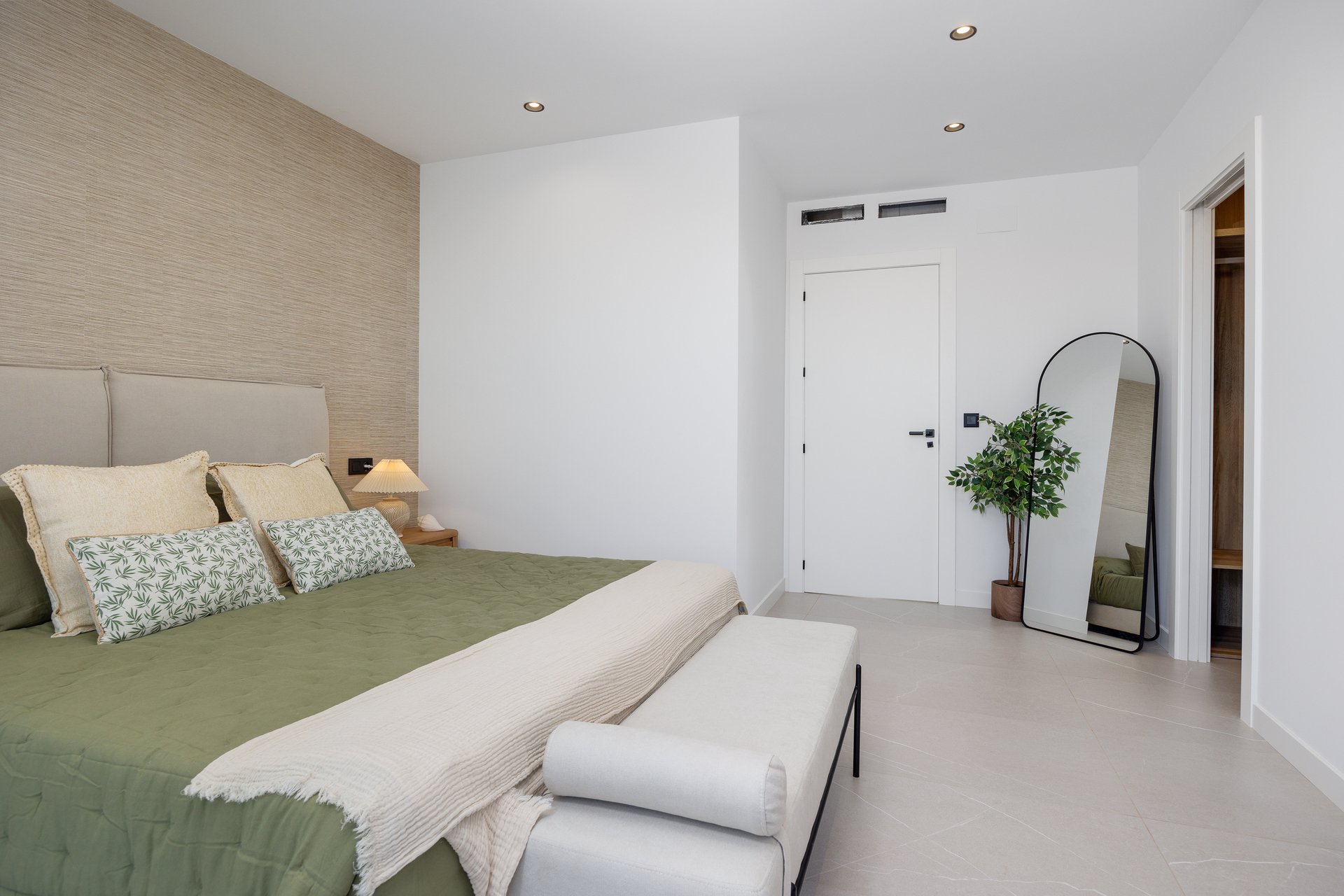 Obra nueva - Villa -
Torrevieja