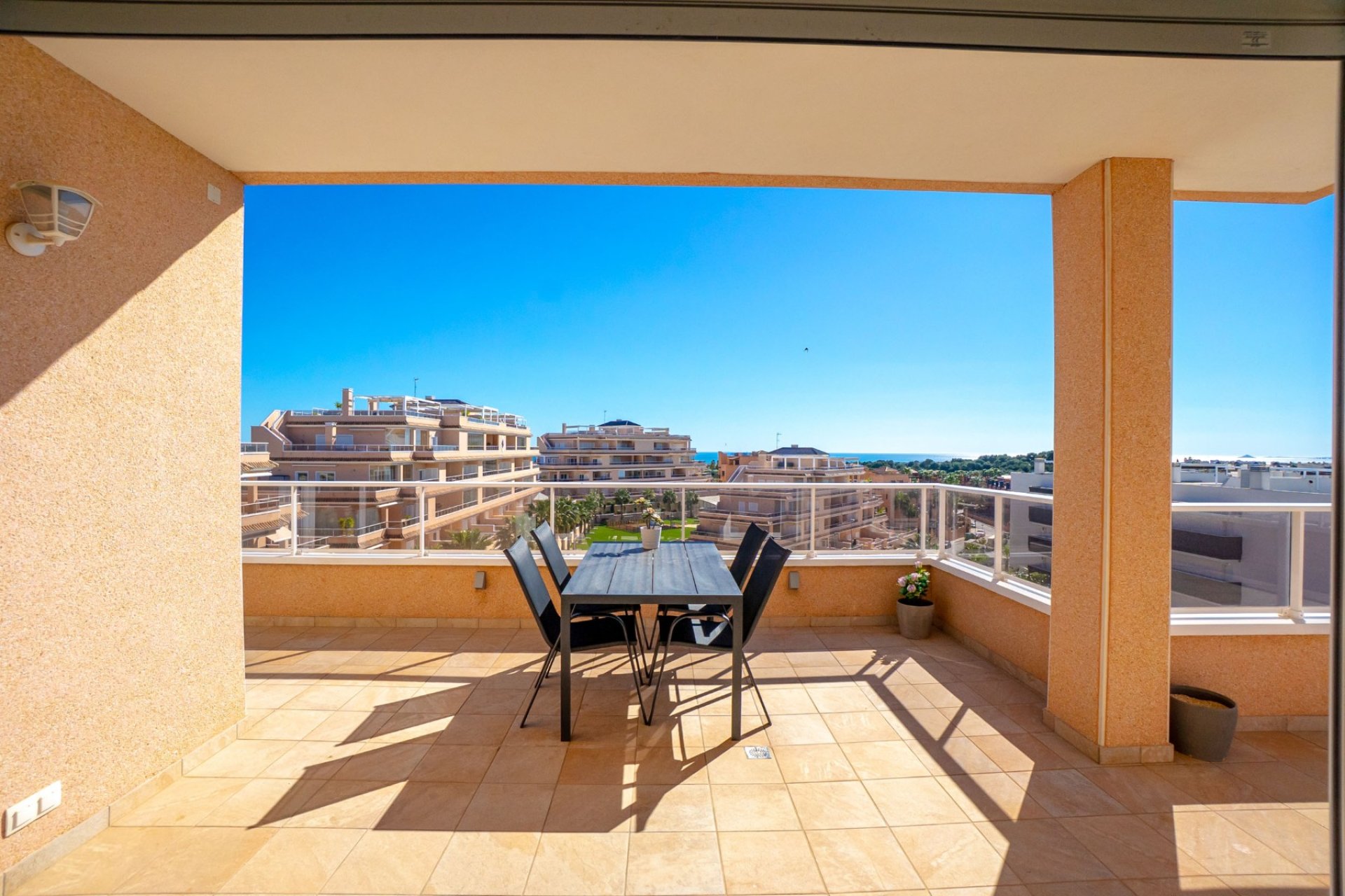 Resale - Apartment -
Orihuela Costa - Villamartín
