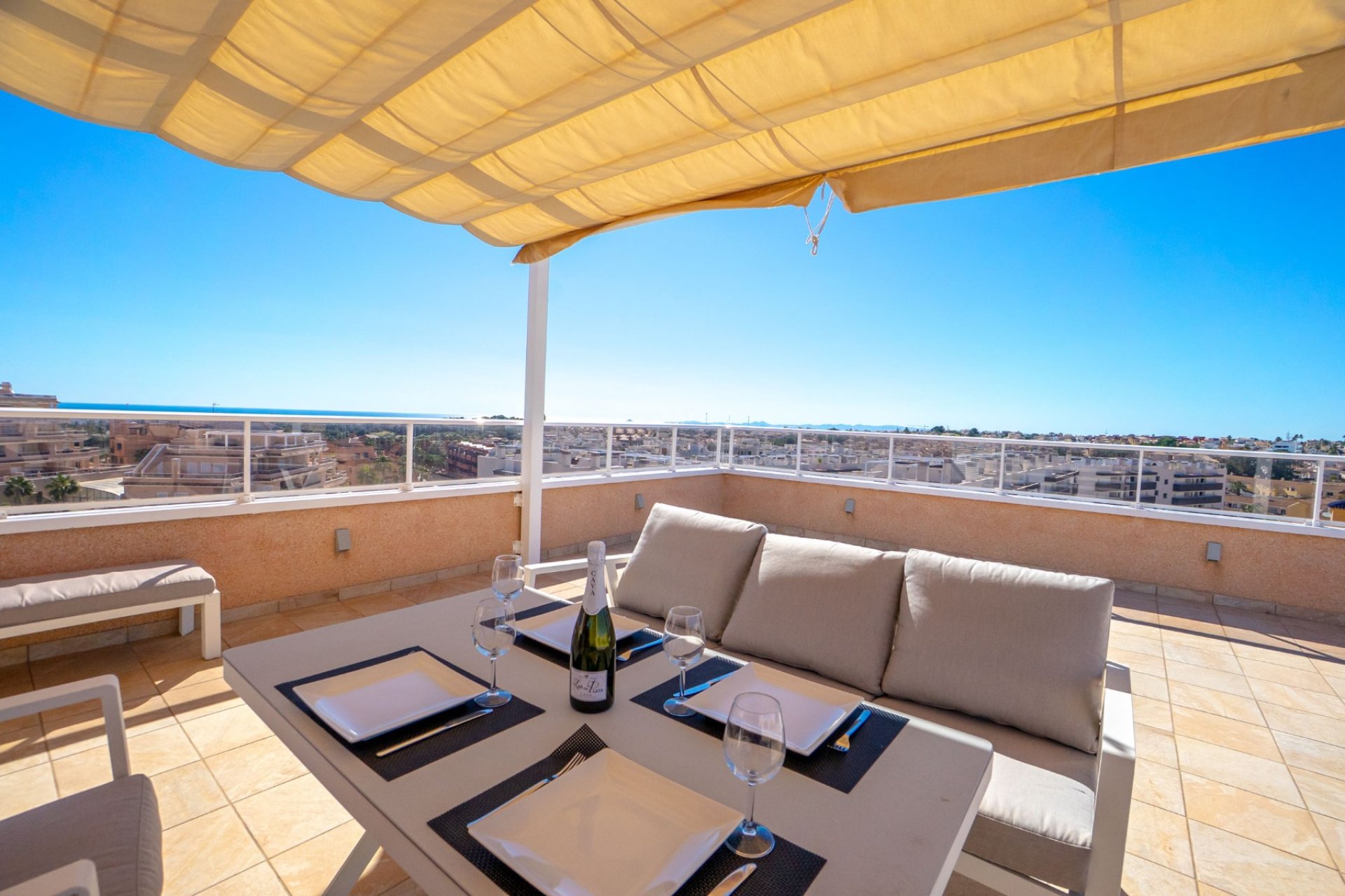 Resale - Apartment -
Orihuela Costa - Villamartín