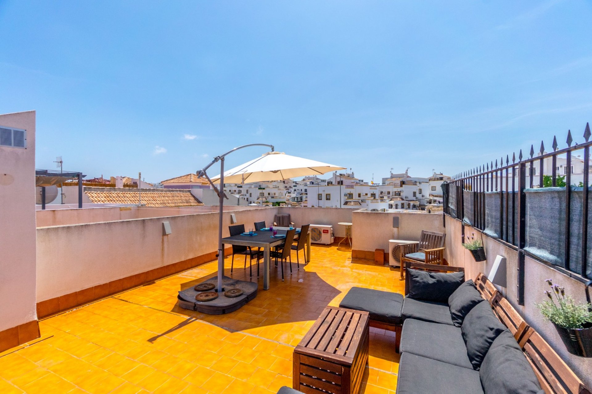 Resale - Apartment -
Orihuela Costa