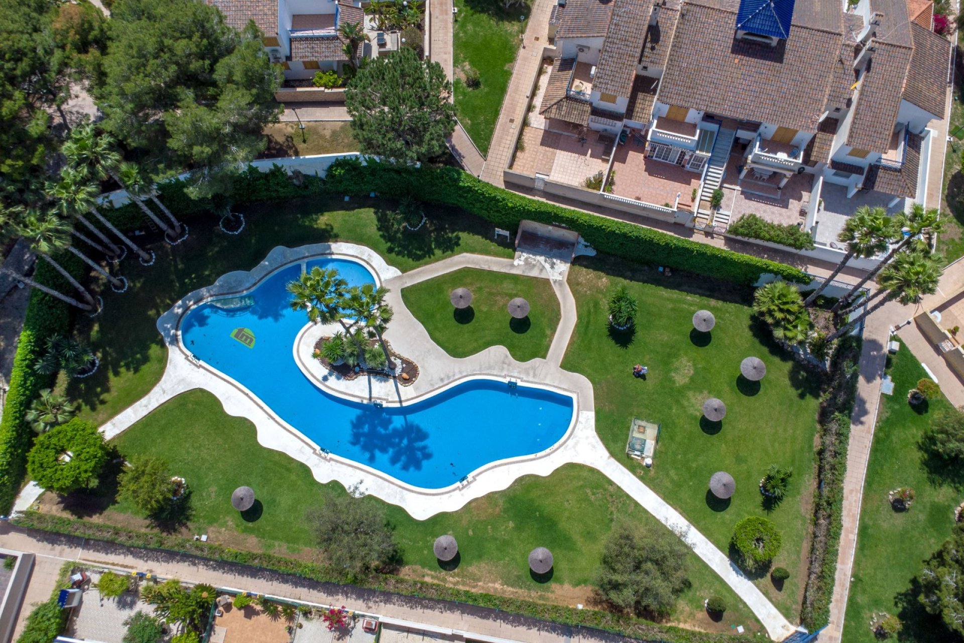 Resale - Apartment -
Pilar de la Horadada - Mil Palmeras