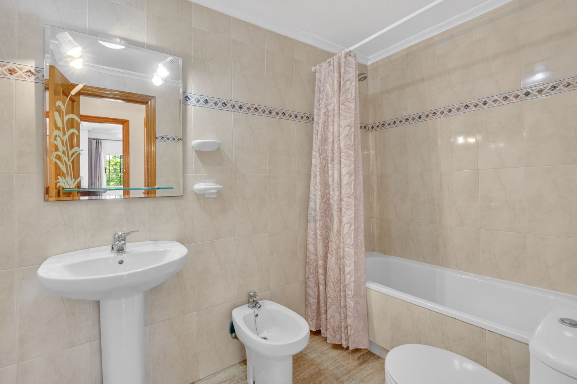 Resale - Apartment -
Pilar de la Horadada - Mil Palmeras