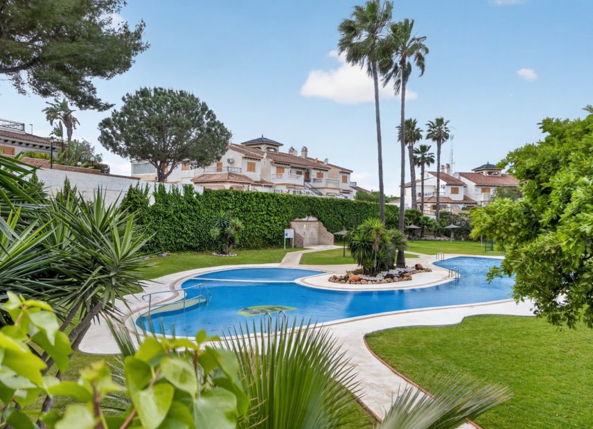 Resale - Apartment -
Pilar de la Horadada - Mil Palmeras