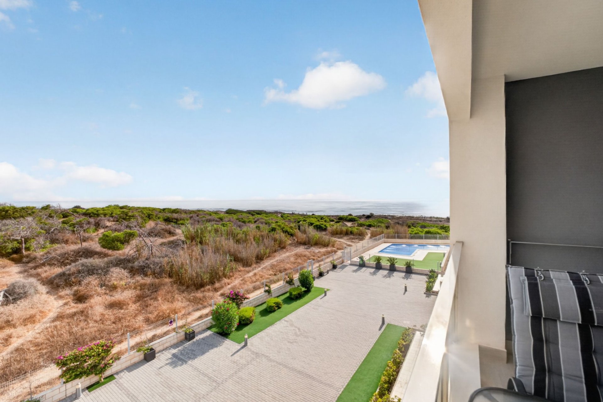 Resale - Apartment -
Torrevieja - La Mata
