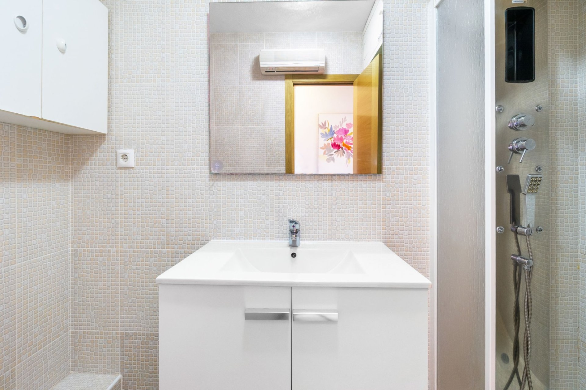 Resale - Apartment -
Torrevieja