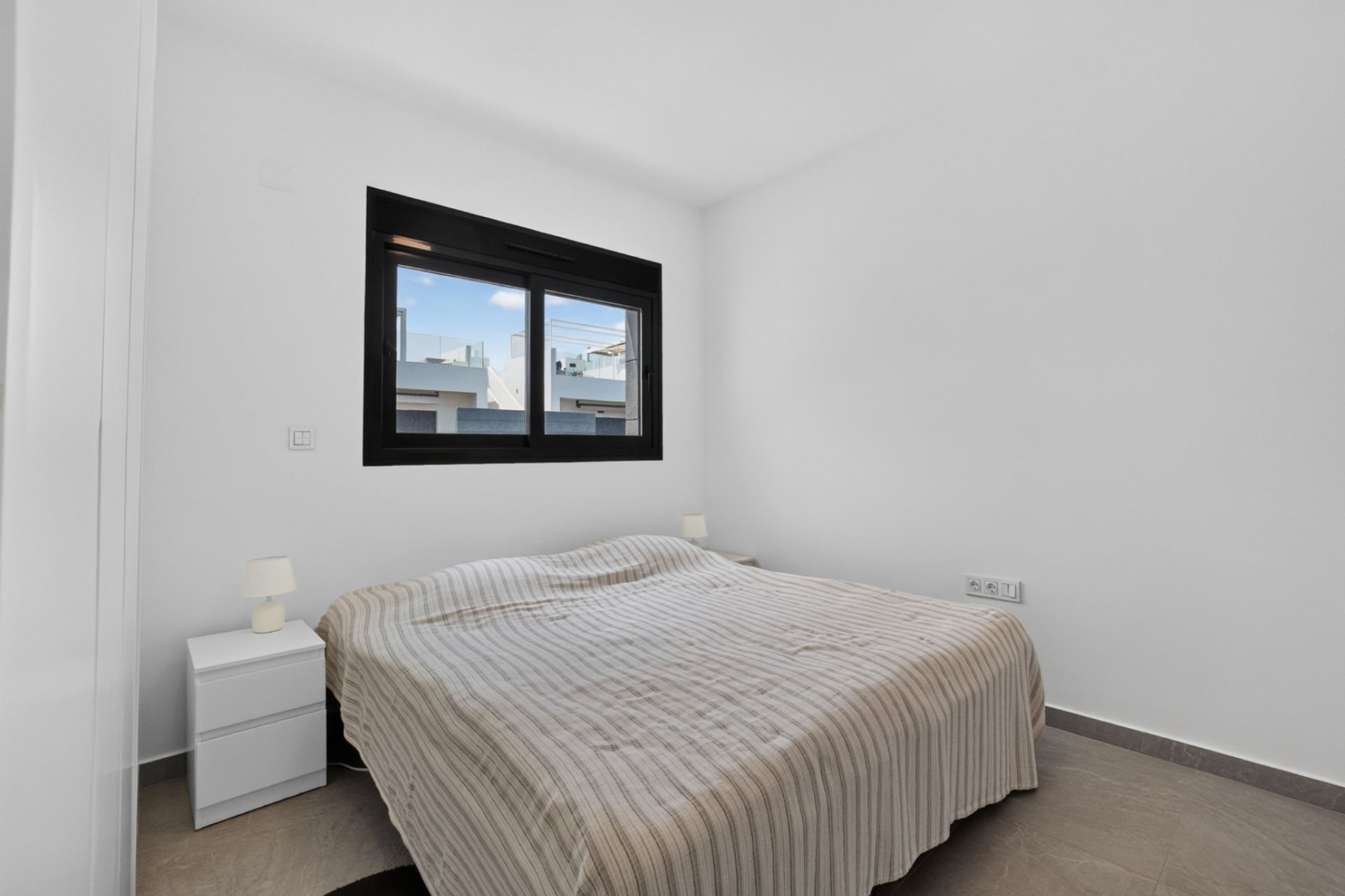 Resale - Apartment -
Torrevieja