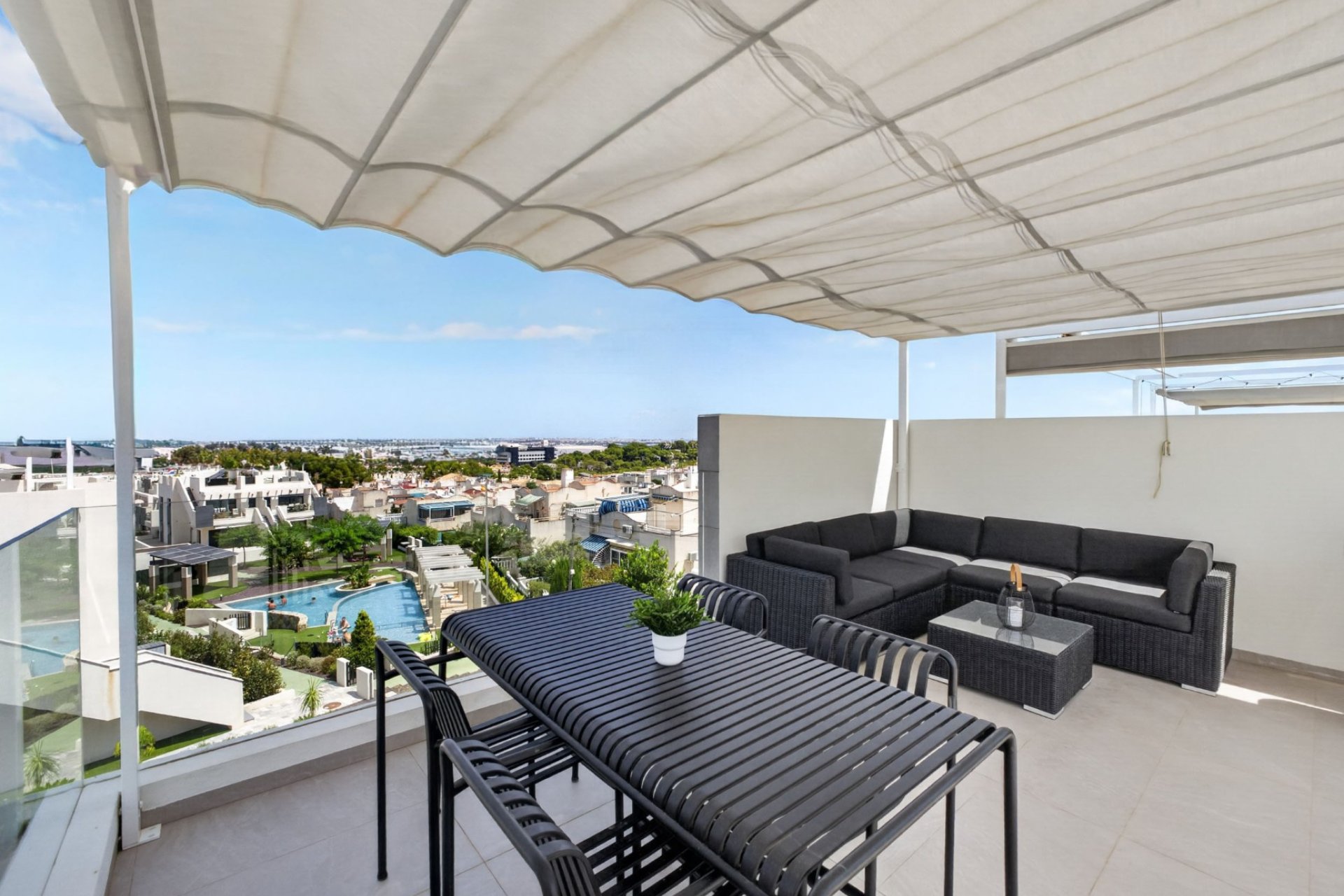 Resale - Apartment -
Torrevieja