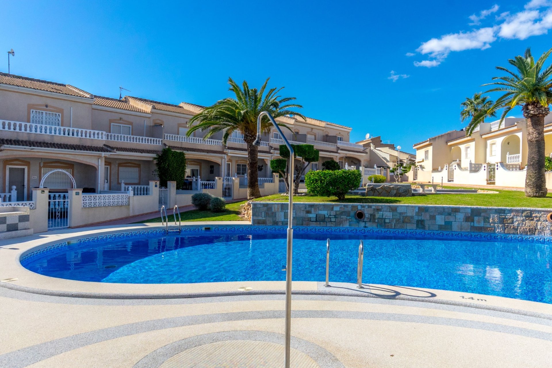 Resale - Townhouse -
Ciudad Quesada