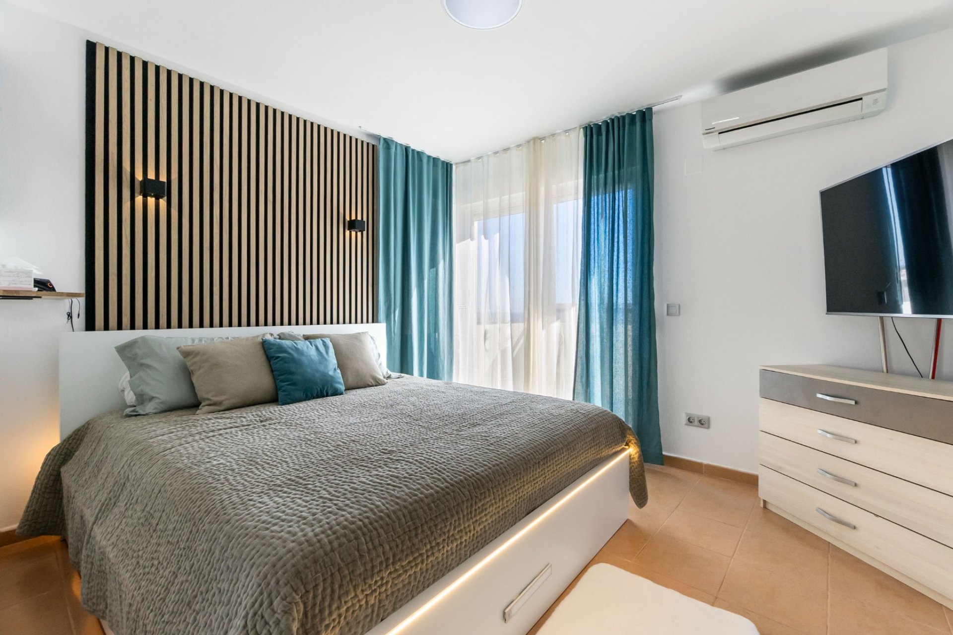 Resale - Townhouse -
Orihuela Costa - Villamartín