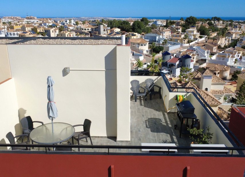 Resale - Townhouse -
Orihuela Costa - Villamartín