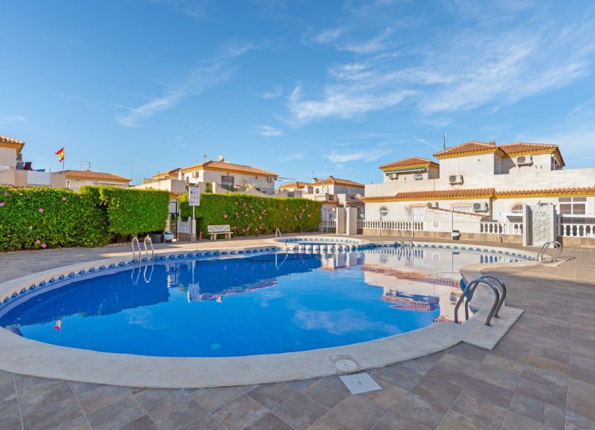 Resale - Townhouse -
Orihuela Costa