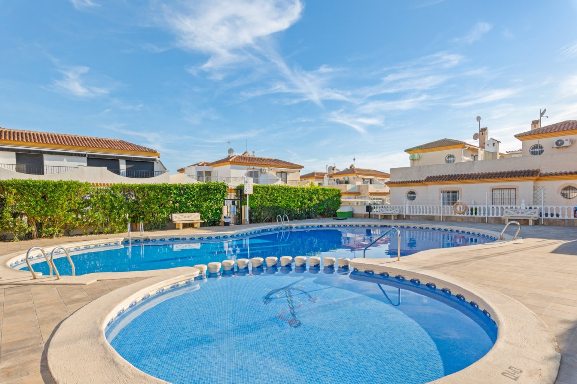 Resale - Townhouse -
Orihuela Costa
