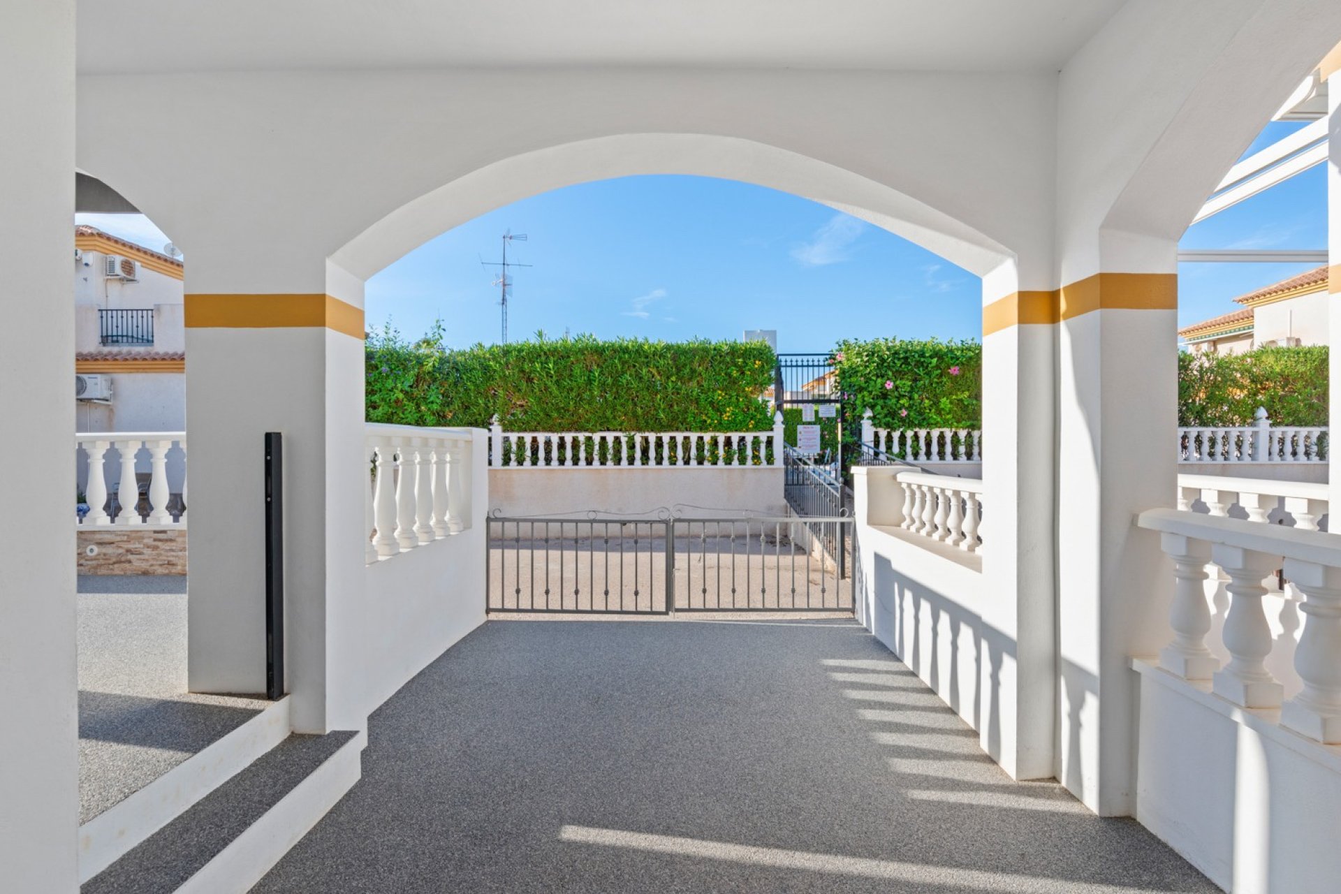 Resale - Townhouse -
Orihuela Costa