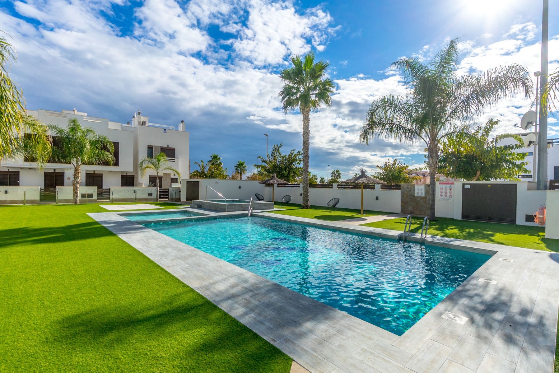 Resale - Townhouse -
Pilar de la Horadada - Torre de la Horadada