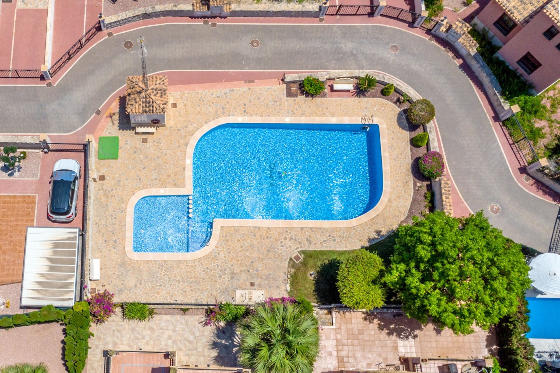 Resale - Townhouse -
San Miguel de Salinas