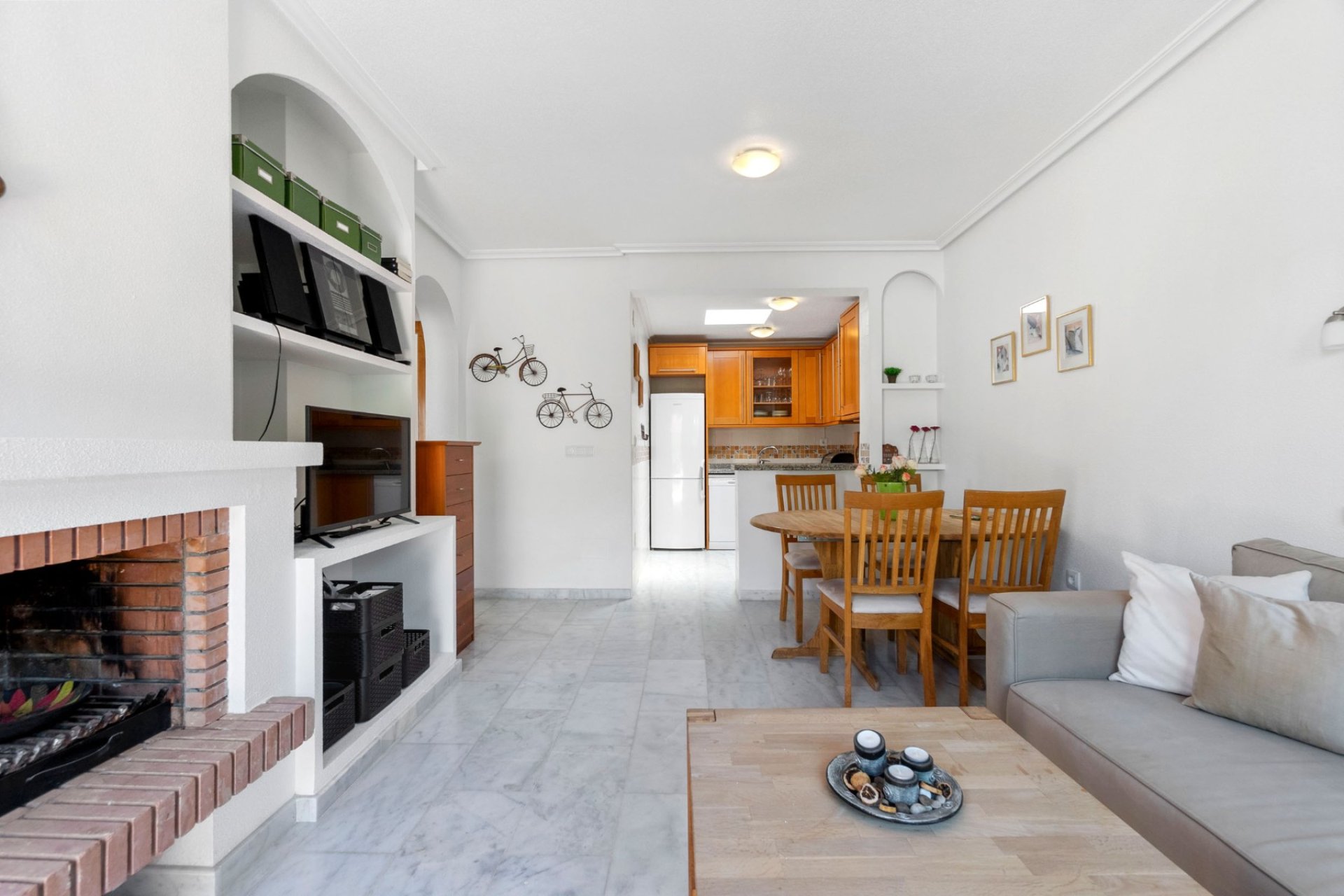 Resale - Townhouse -
San Miguel de Salinas