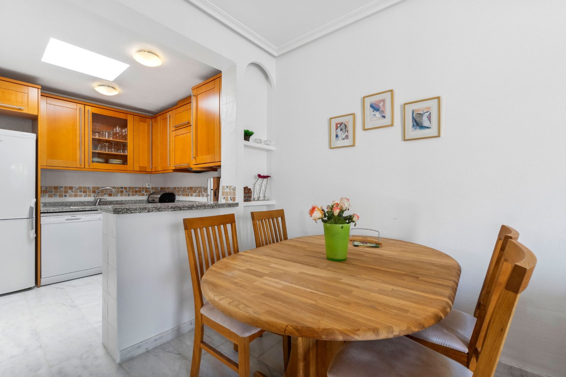 Resale - Townhouse -
San Miguel de Salinas