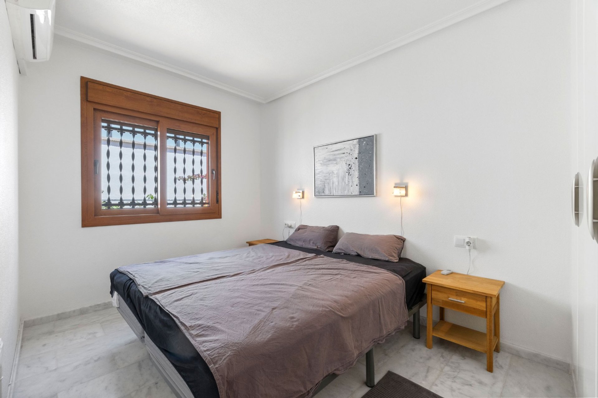 Resale - Townhouse -
San Miguel de Salinas