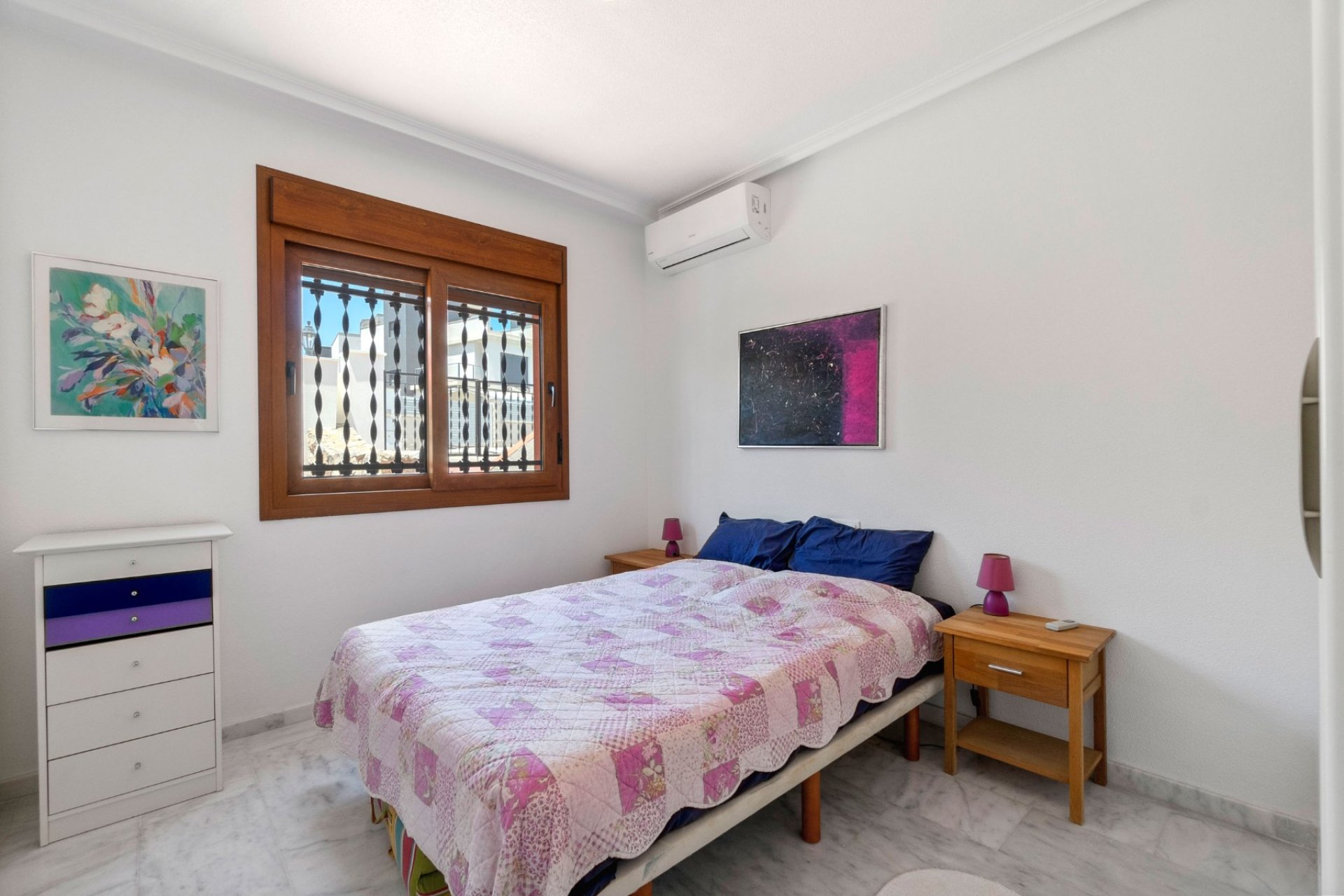 Resale - Townhouse -
San Miguel de Salinas