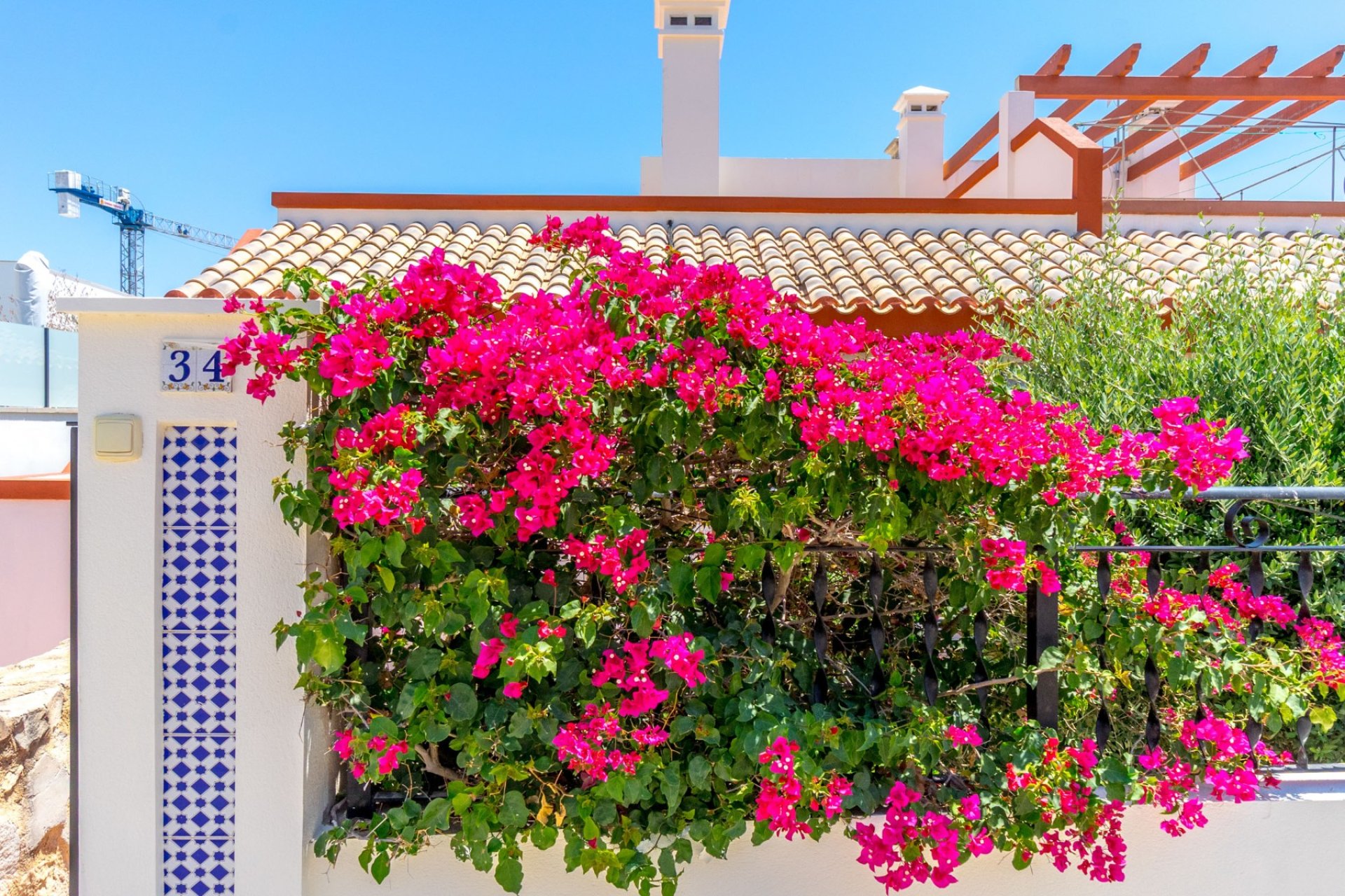 Resale - Townhouse -
San Miguel de Salinas