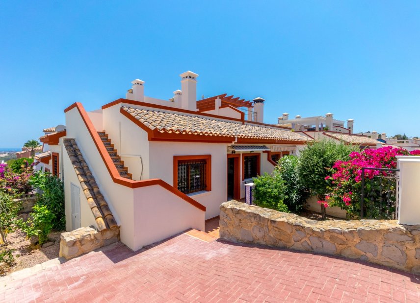 Resale - Townhouse -
San Miguel de Salinas