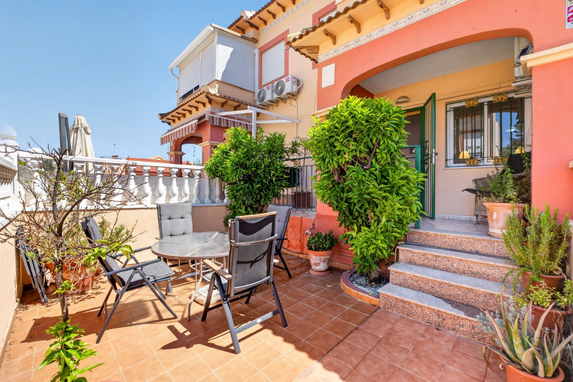 Resale - Townhouse -
Torrevieja