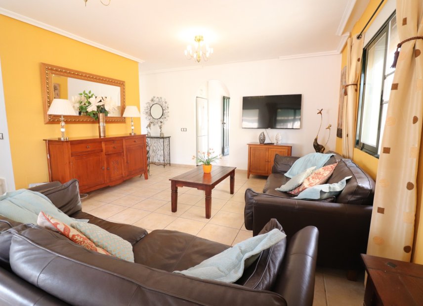 Resale - Villa -
Algorfa - Lo Crispin