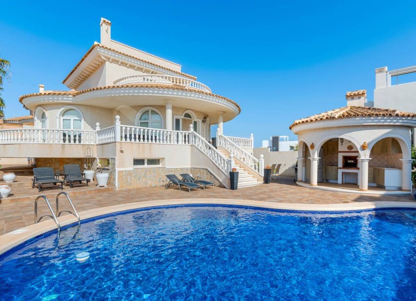 Resale - Villa -
Ciudad Quesada