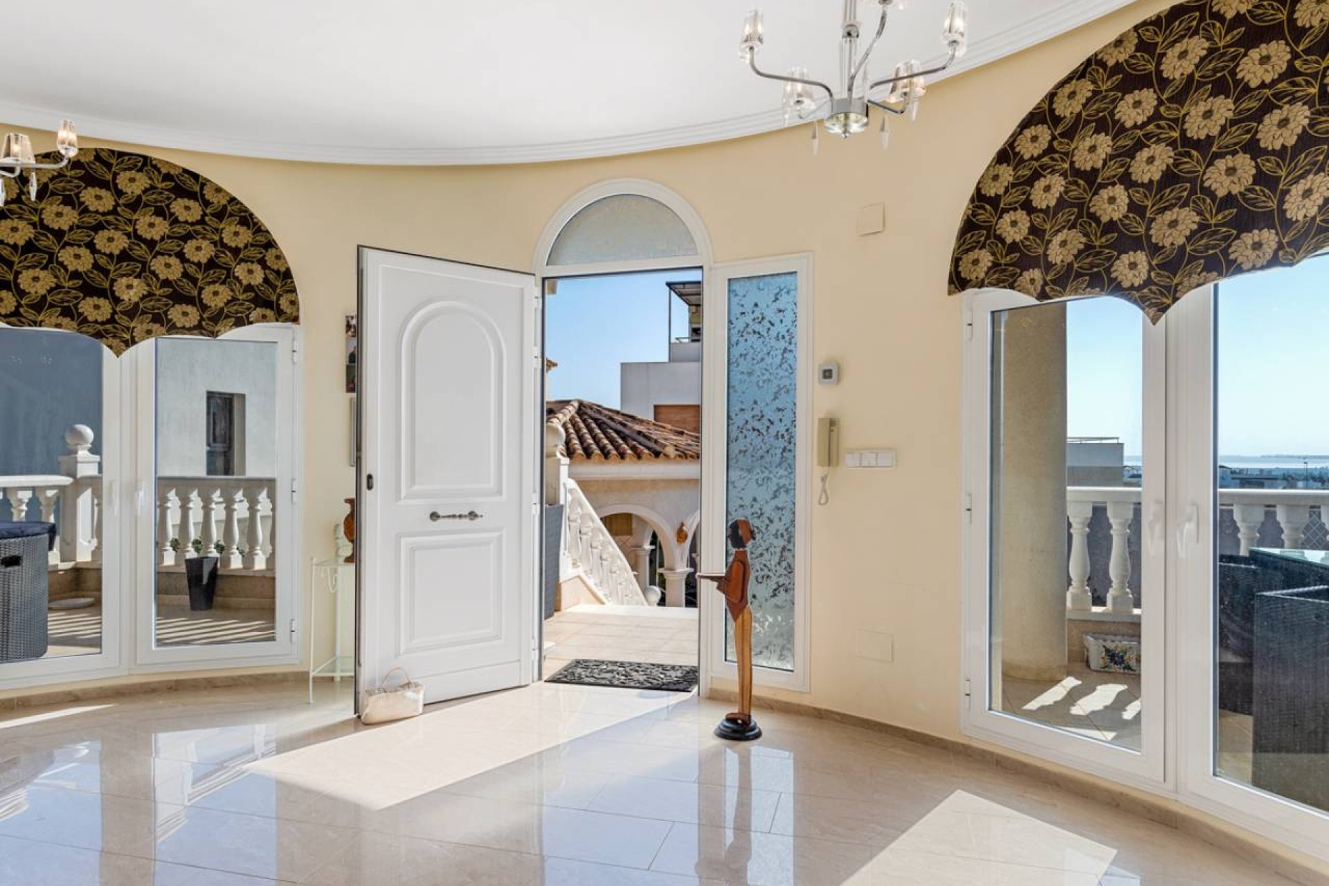 Resale - Villa -
Ciudad Quesada