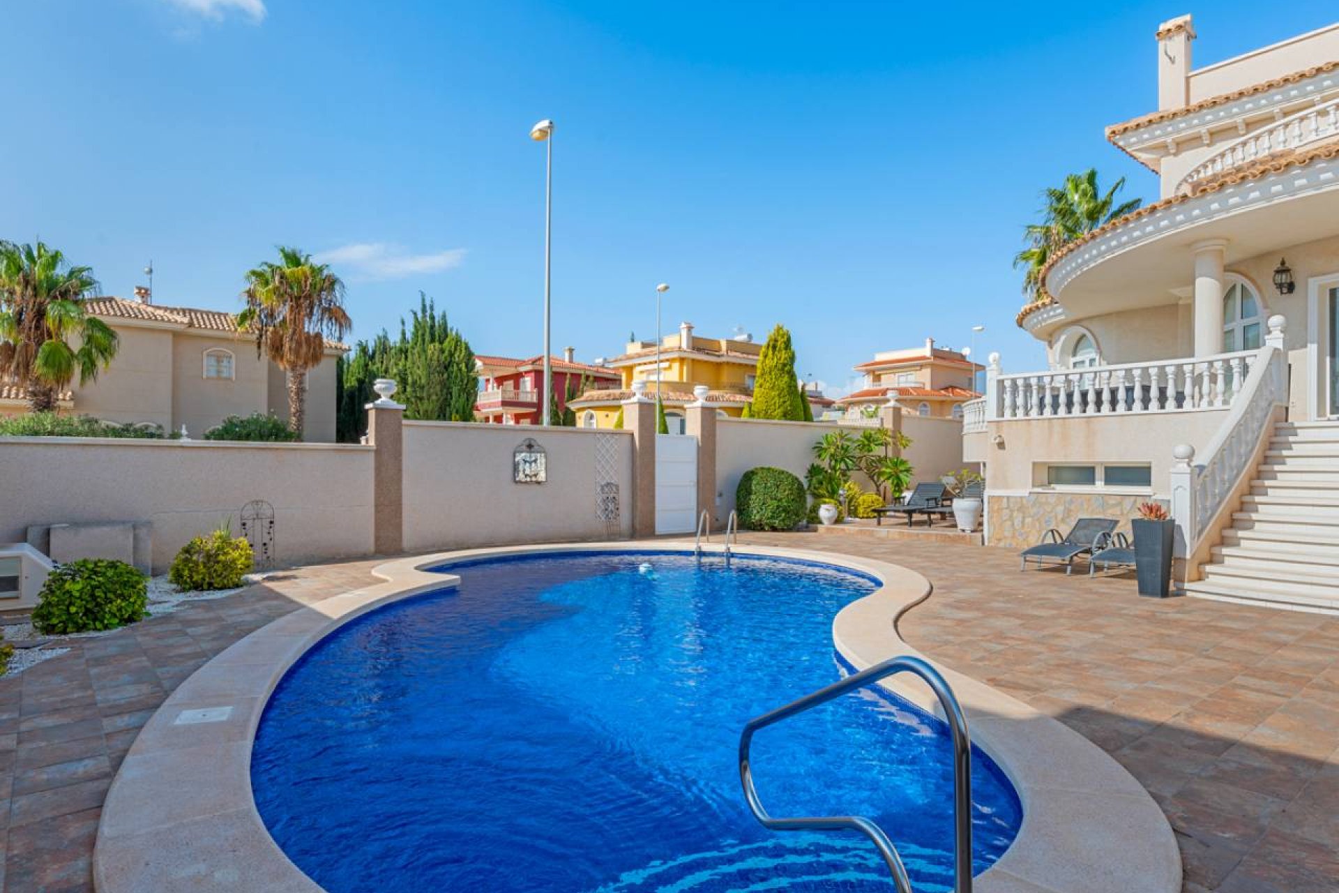 Resale - Villa -
Ciudad Quesada