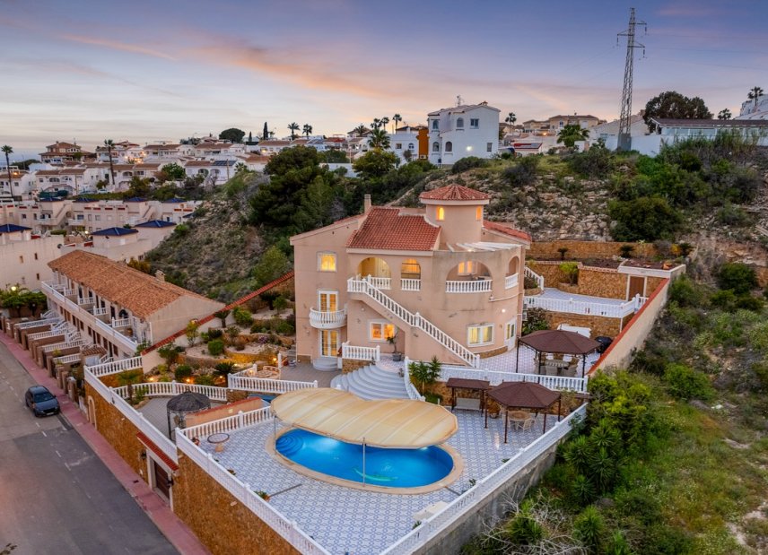 Resale - Villa -
Ciudad Quesada