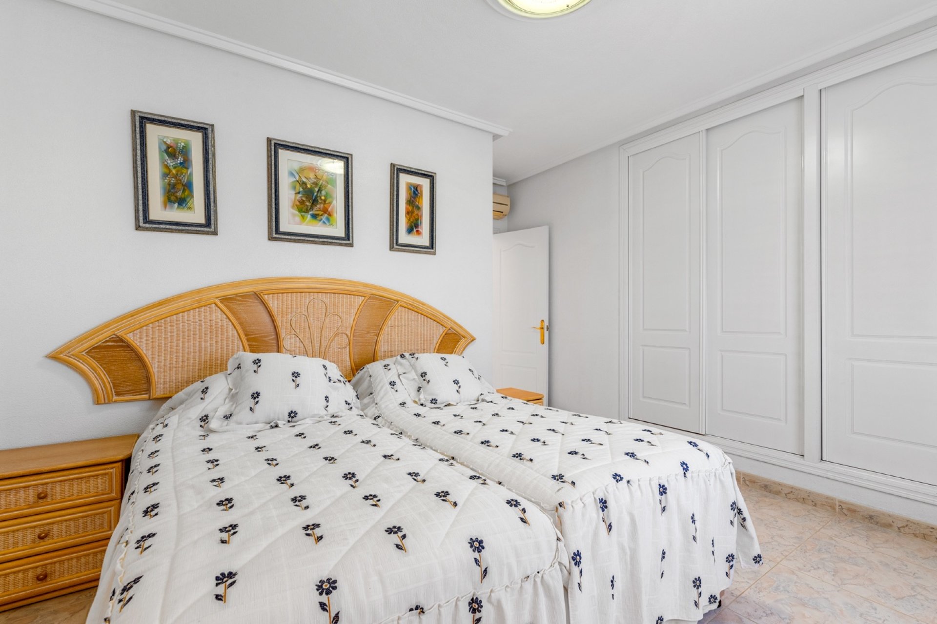 Resale - Villa -
Ciudad Quesada