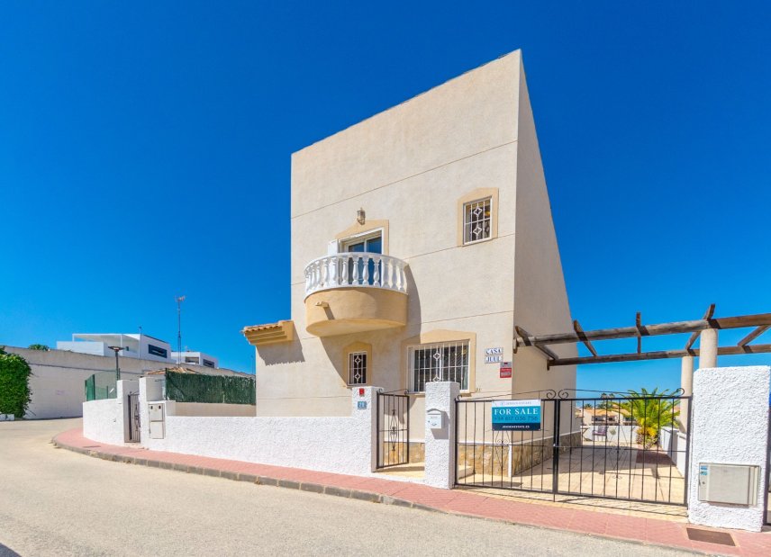Resale - Villa -
Ciudad Quesada