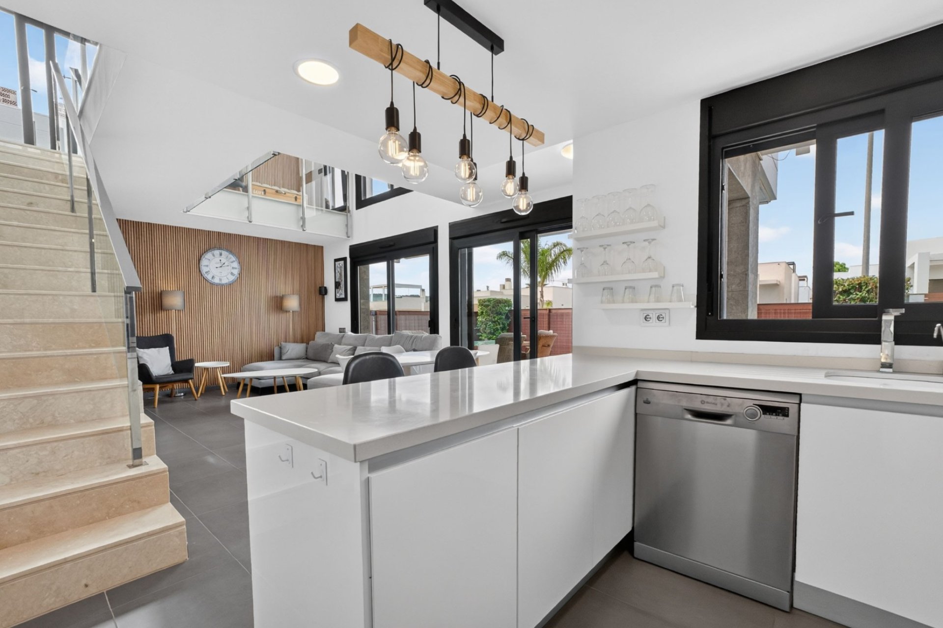 Resale - Villa -
Orihuela Costa - Orihuela