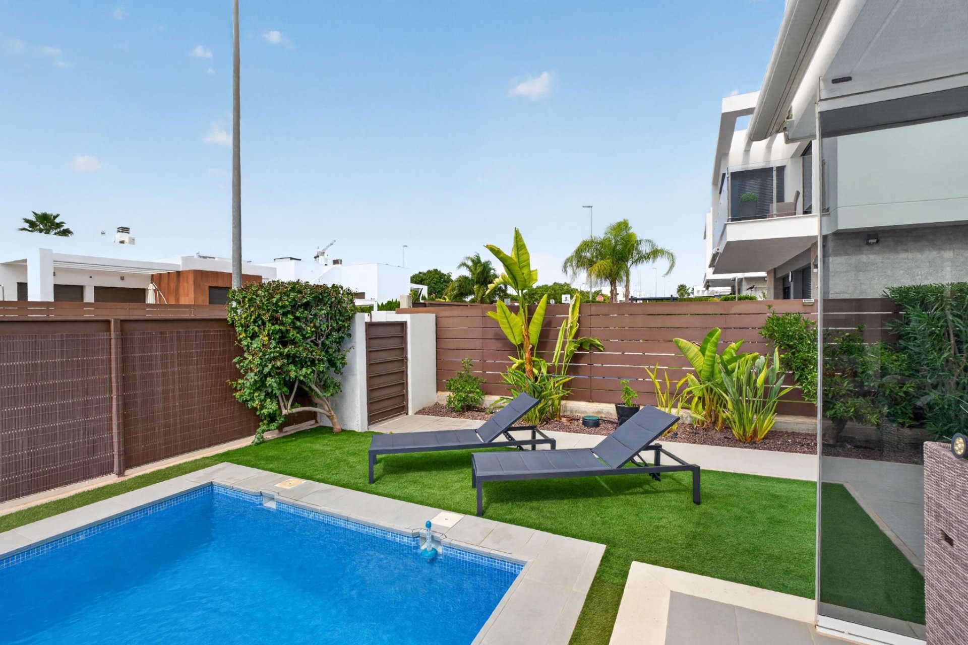 Resale - Villa -
Orihuela Costa - Orihuela