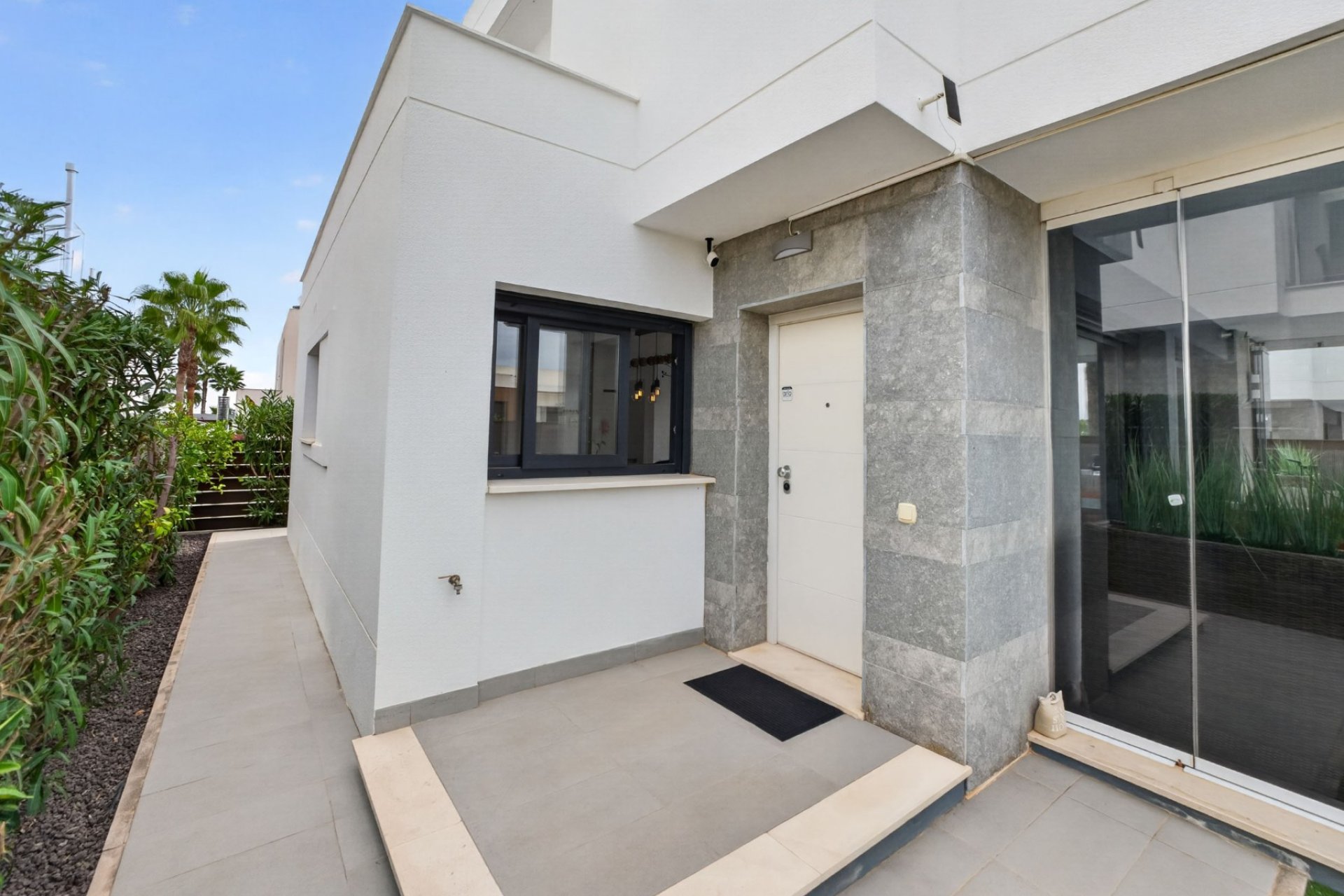 Resale - Villa -
Orihuela Costa - Orihuela