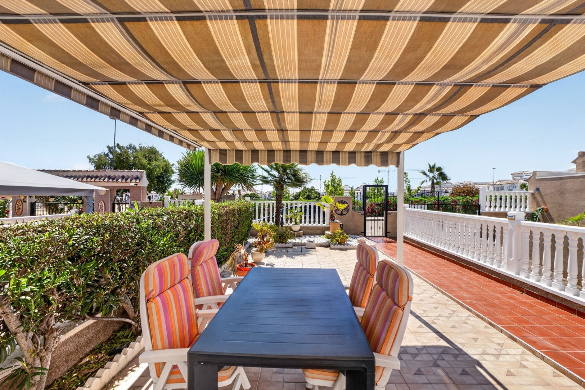 Resale - Villa -
Orihuela Costa - Punta Prima