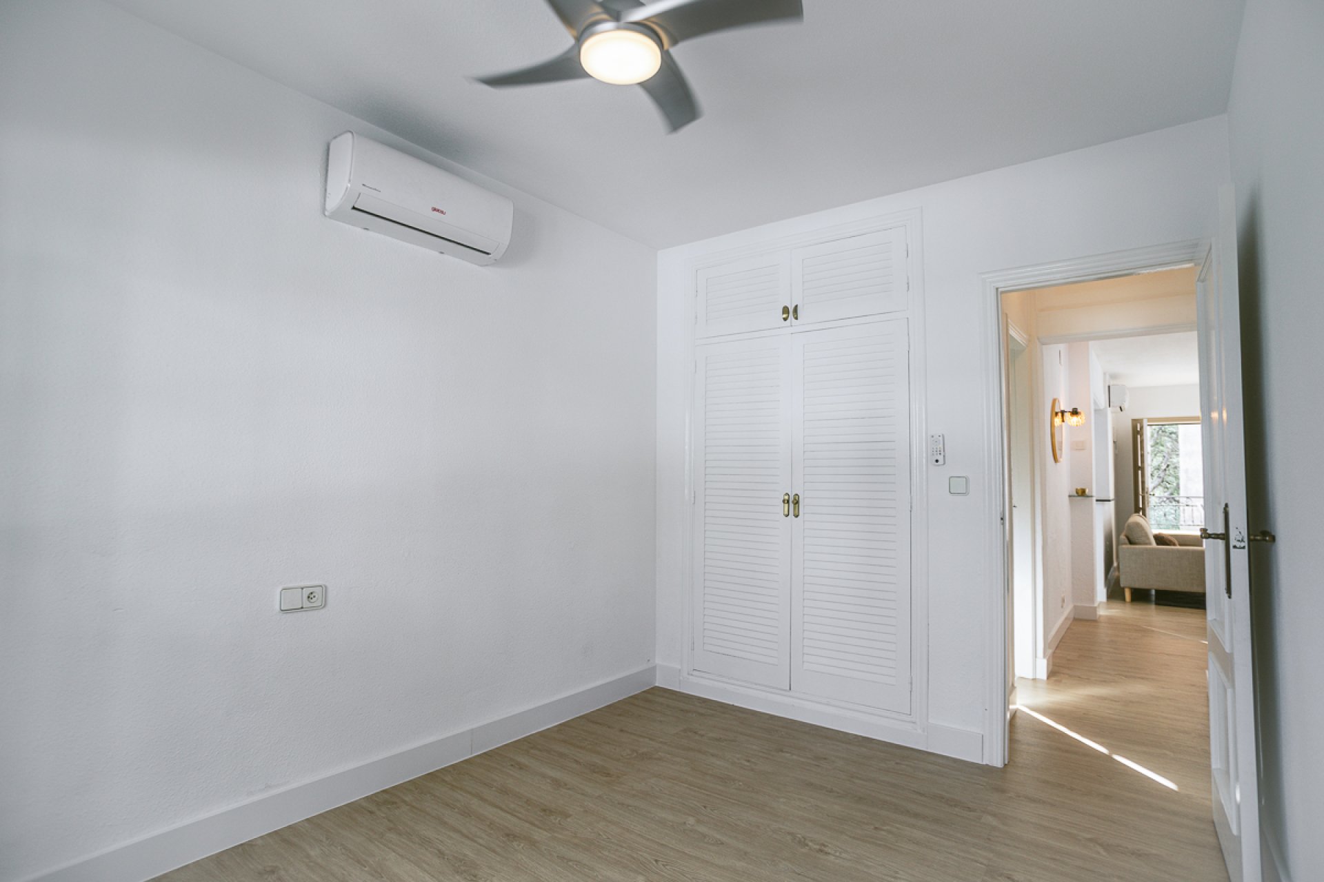 Resale - Villa -
Orihuela Costa - Villa Martin