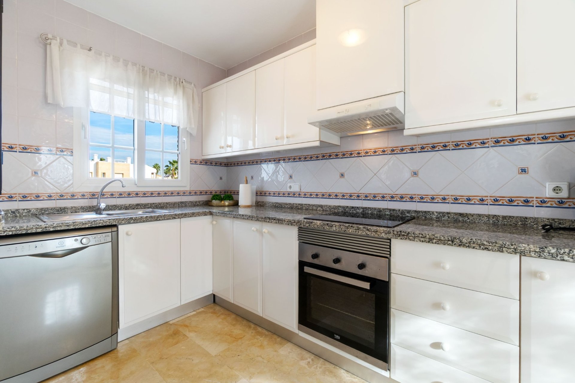 Resale - Villa -
Orihuela Costa - Villamartín