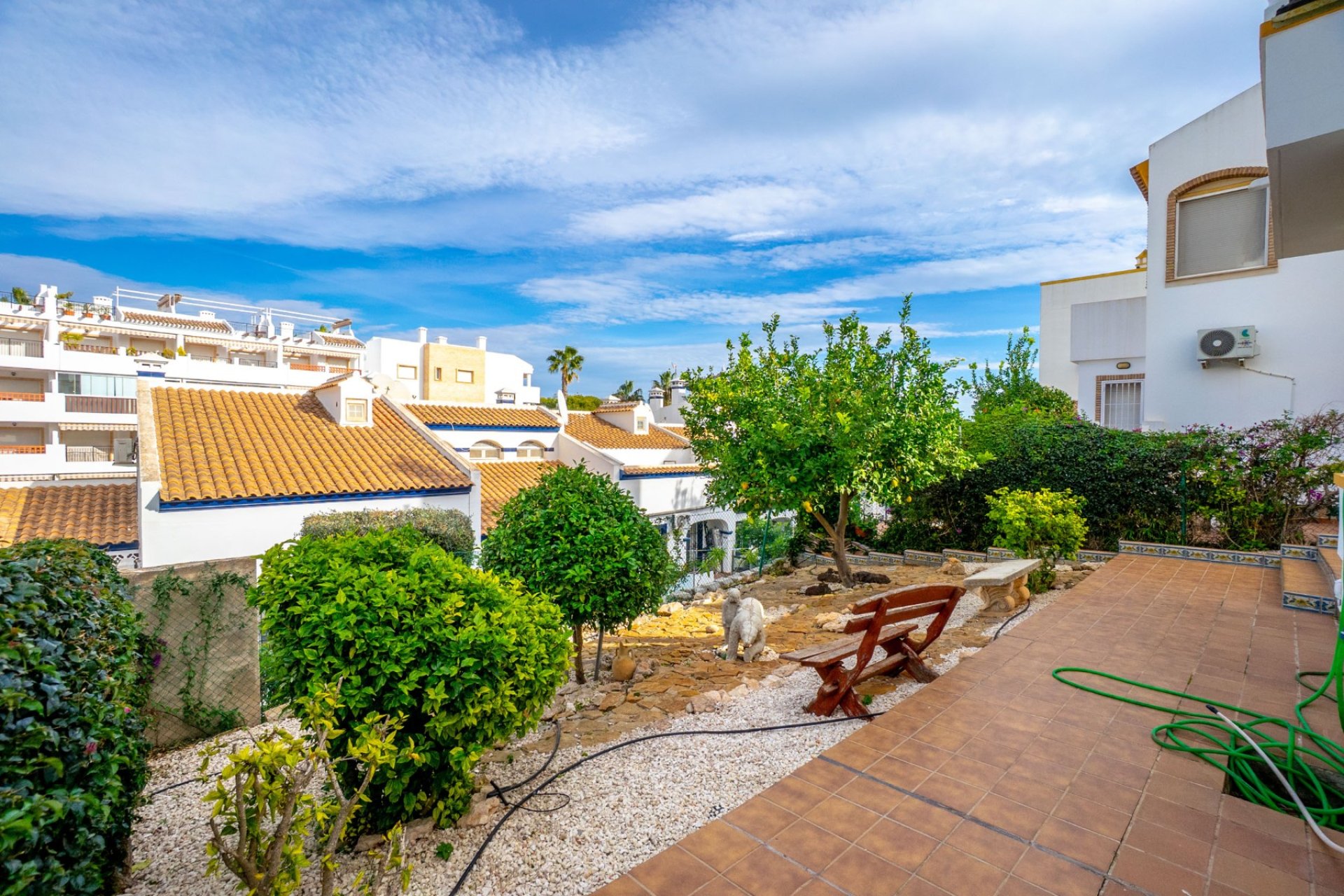 Resale - Villa -
Orihuela Costa - Villamartín